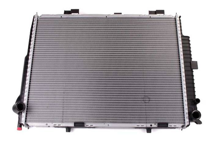 Mercedes Radiator 2105004703 - Behr Premium 376712401